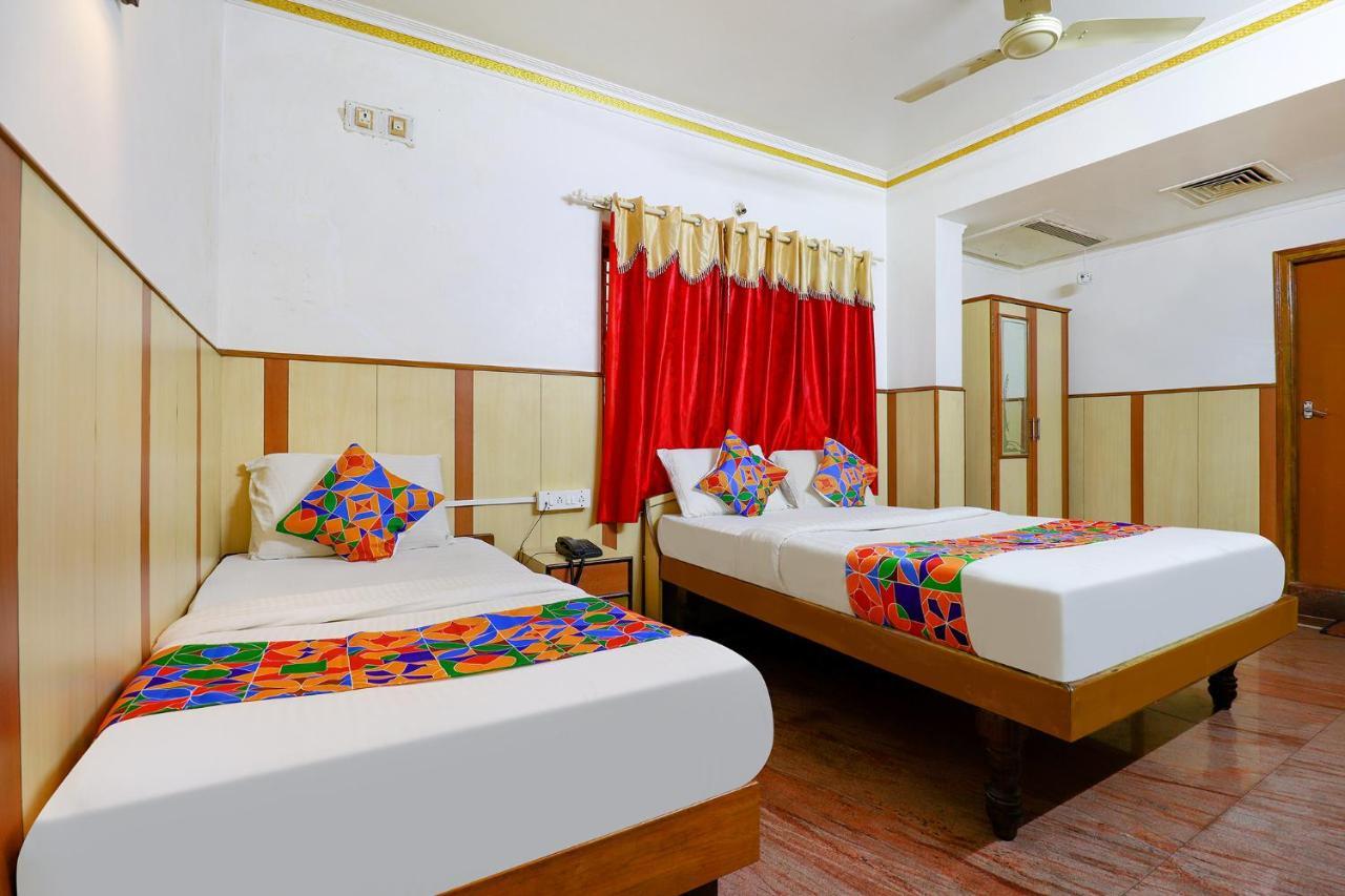 Fabhotel Shivaals Residency - Rajajinagar Bangalore Esterno foto