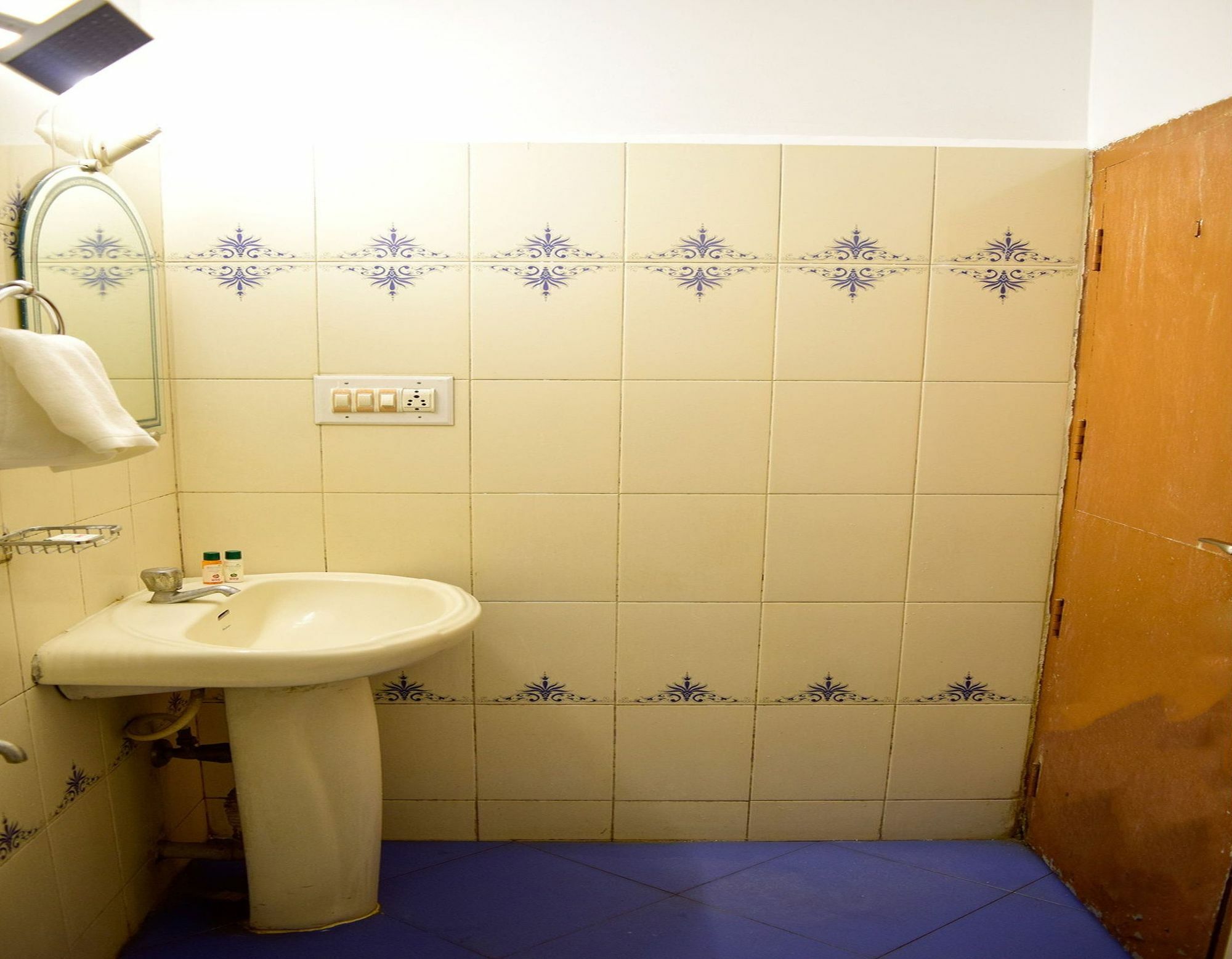 Fabhotel Shivaals Residency - Rajajinagar Bangalore Esterno foto